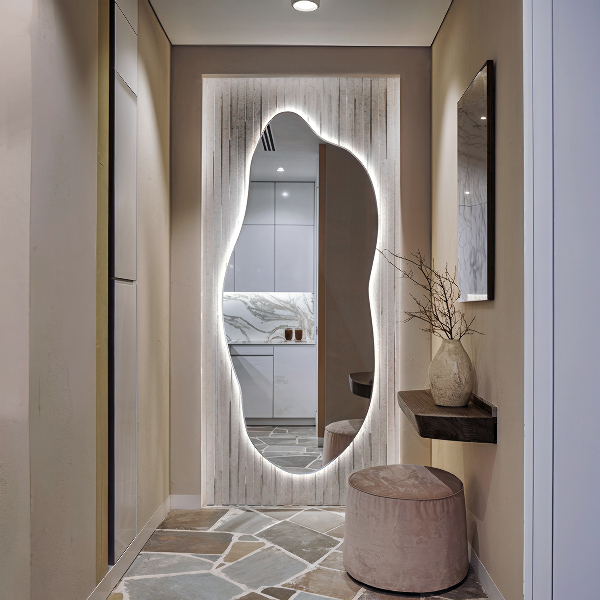 Onregelmatige spiegel met led 35x80 cm