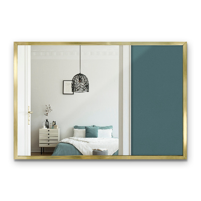 Strakke rechthoekige spiegel met gouden rand 60x40 cm